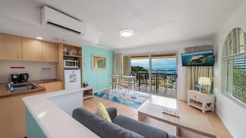 Studio Ocean View | Private kitchen