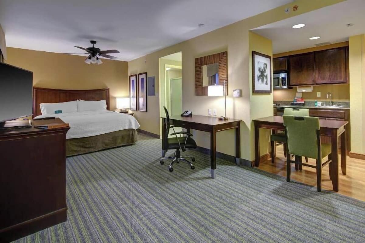 1 bedroom, premium bedding, desk, blackout curtains