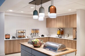 Free daily on-the-go breakfast - Homewood Suites West Palm Beach (West Palm Beach)