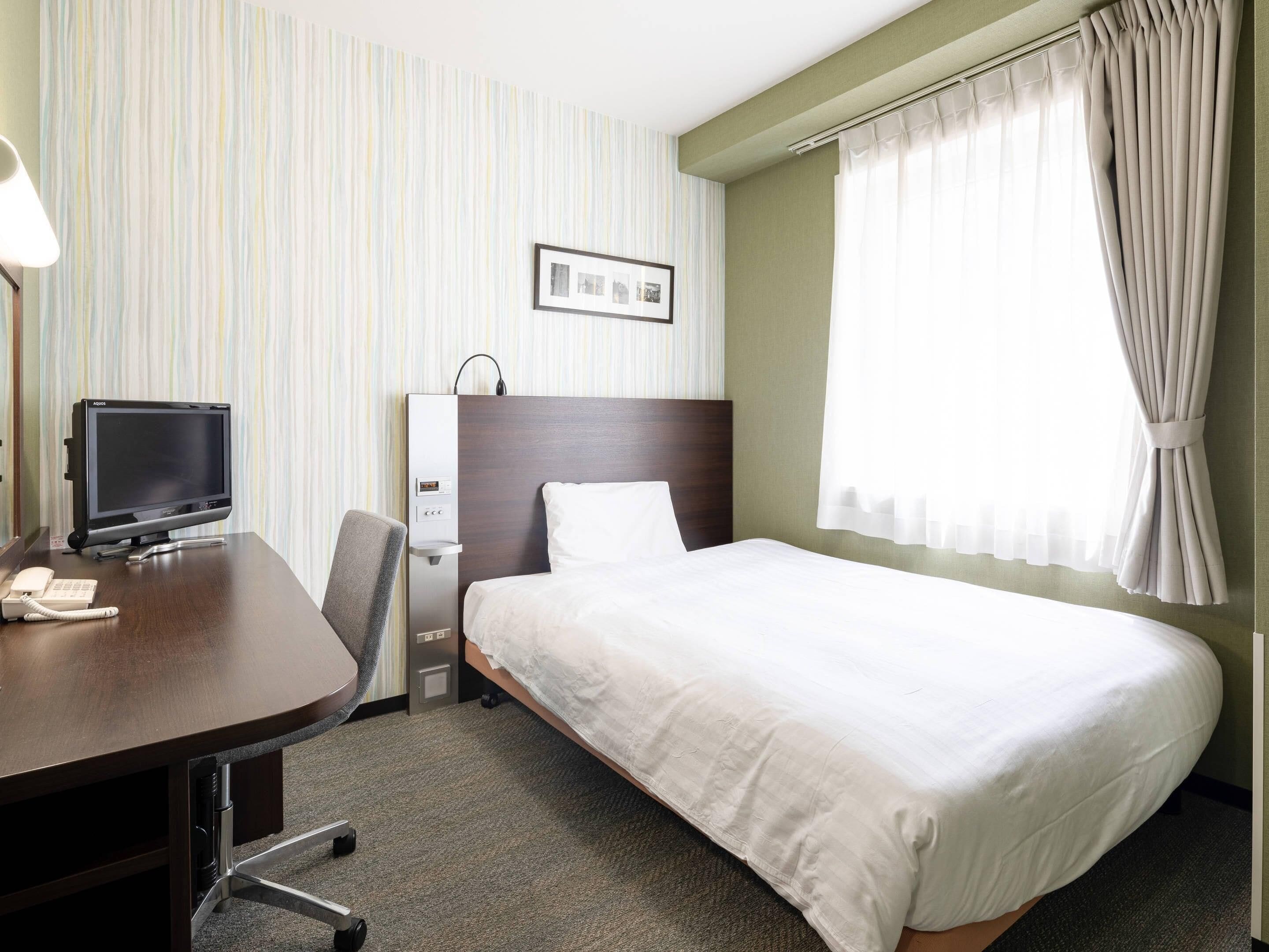 Standard Double Room | Desk, blackout drapes, soundproofing, free WiFi
