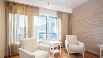Bureau, Wi-Fi gratuit, draps fournis