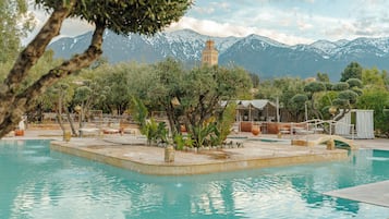 Outdoor pool, open 9:00 AM to 7:30 PM, pool umbrellas, sun loungers