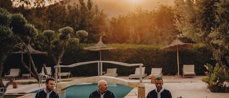 Outdoor pool, open 9:00 AM to 7:30 PM, pool umbrellas, sun loungers