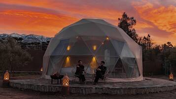 Deluxe Tent | Hypo-allergenic bedding, minibar, individually decorated
