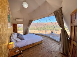 Ropa de cama hipoalergénica, minibar y decoración personalizada 