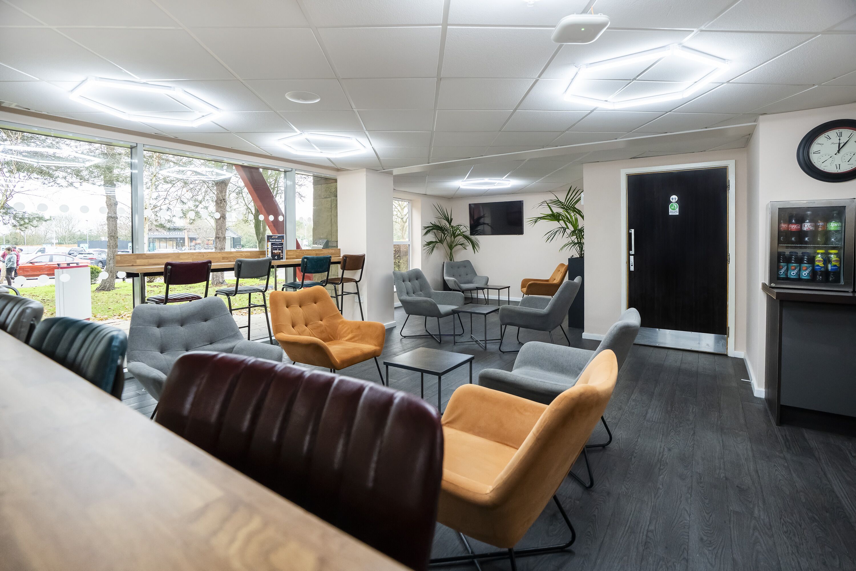 Kawasan tempat duduk lobi