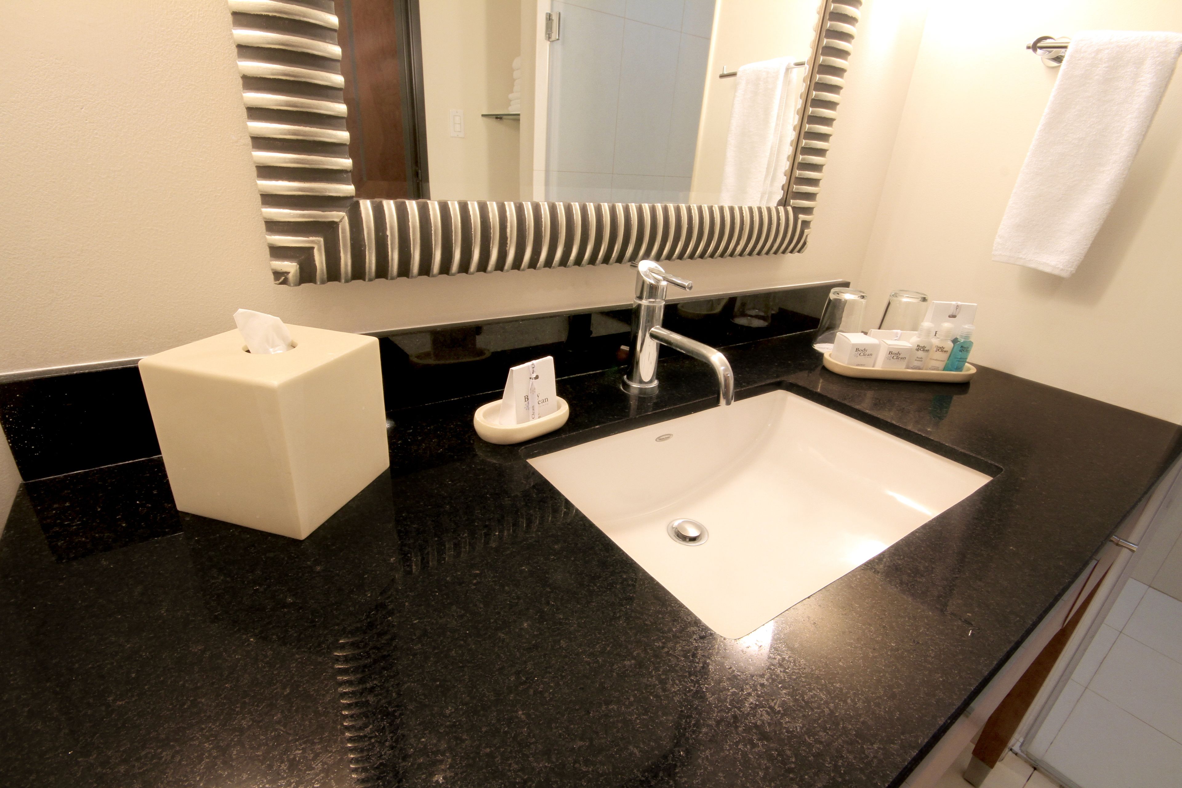 standard room, 1 king bed | bathroom | shower, free toiletries, hair dryer, towels
