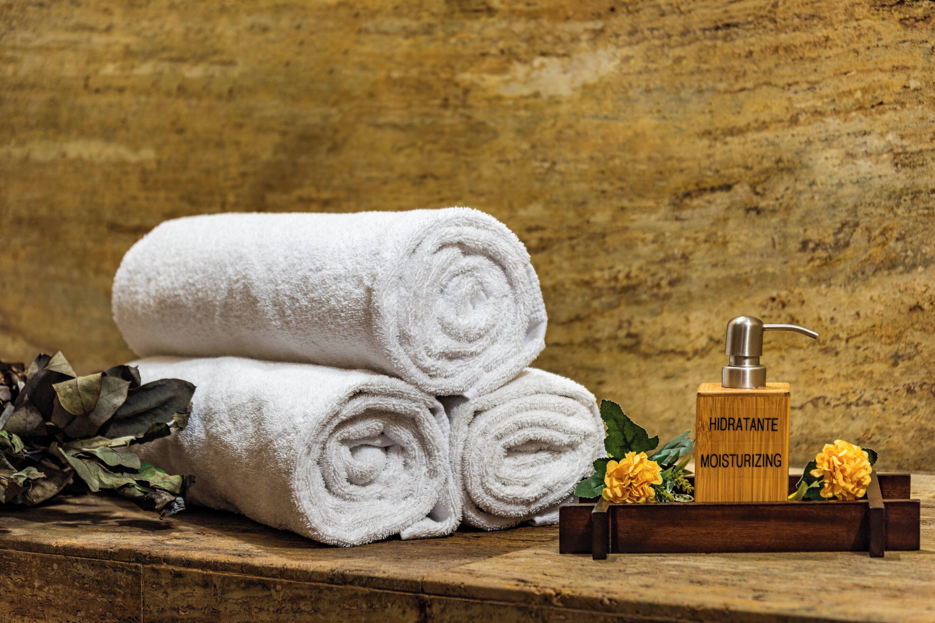 couples treatment room(s), hot tub, steam room, body treatments