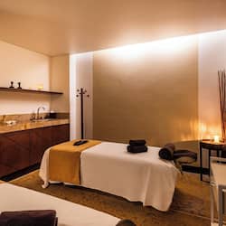 Couples treatment rooms, hot tub, steam room, body treatments