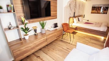 Superior Room | 15 bedrooms, desk, laptop workspace, blackout drapes