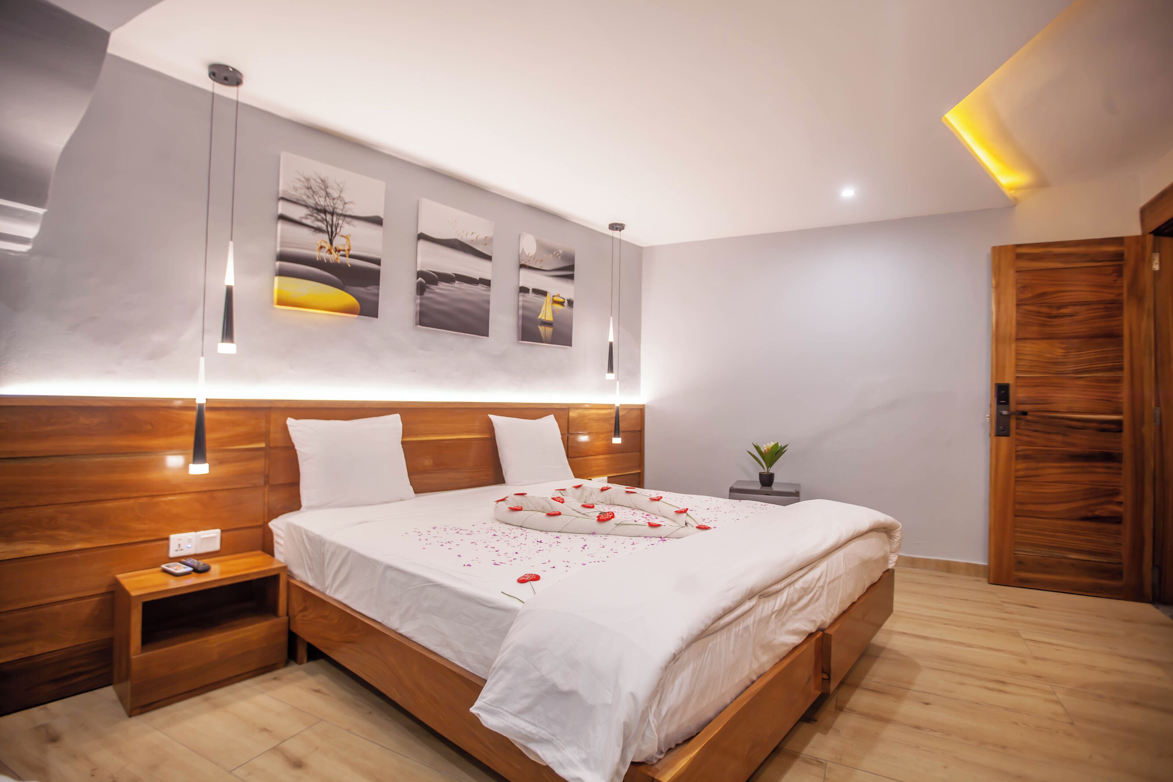 高级房 | 15 多间卧室、办公桌、笔记本电脑工作区、遮光窗帘