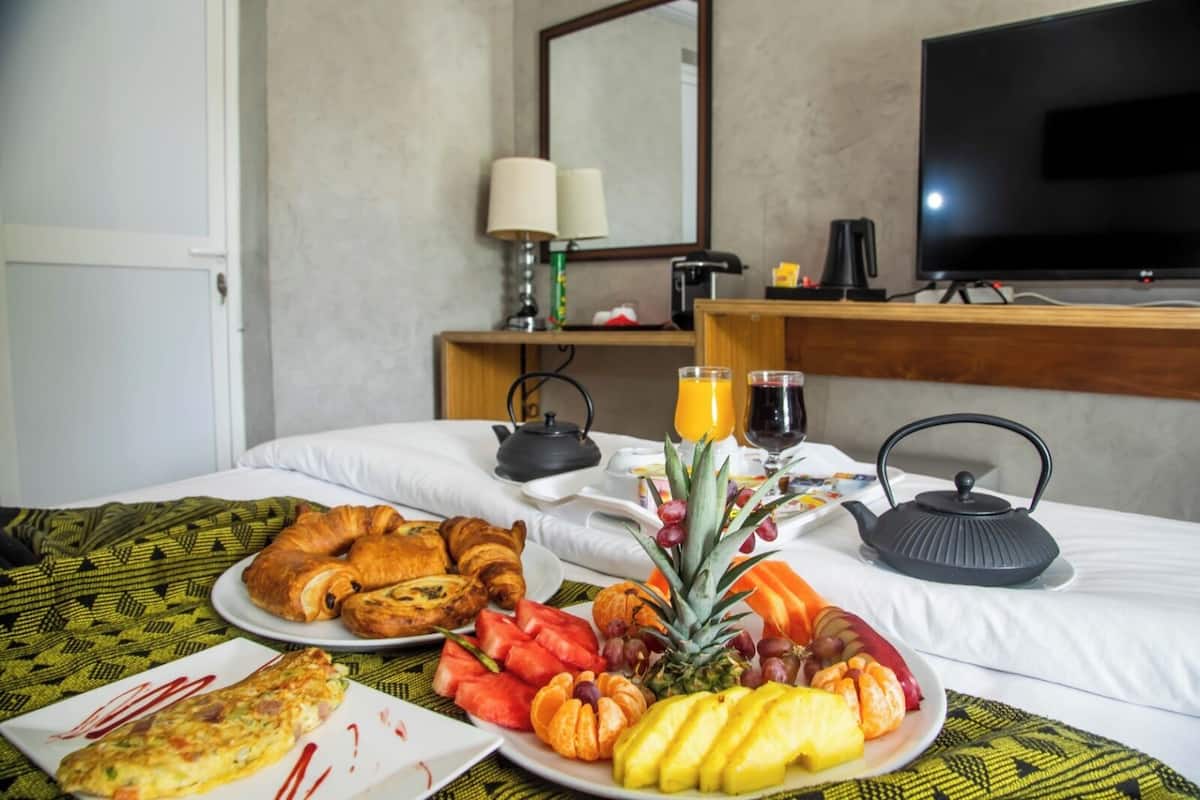 Standard Room | 15 bedrooms, desk, laptop workspace, blackout drapes