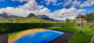 儿童活动区 - 室外