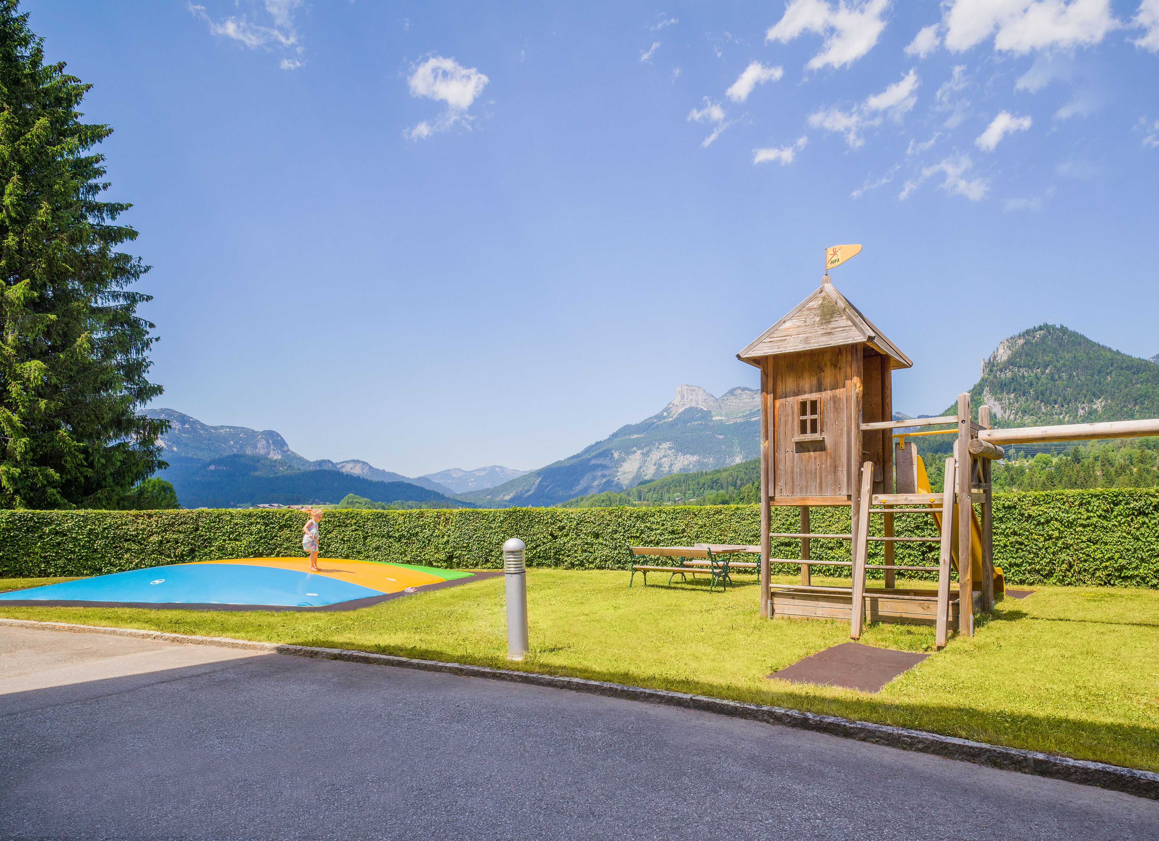 children’s play area – outdoor