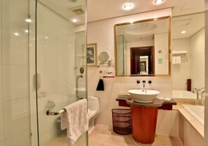 Superior Room, Lake View | Bathroom | Separate bathtub and shower, rainfall showerhead, free toiletries