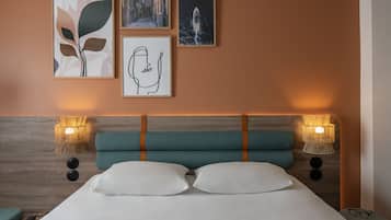 Room, 1 Double Bed | Premium bedding, desk, blackout drapes, soundproofing