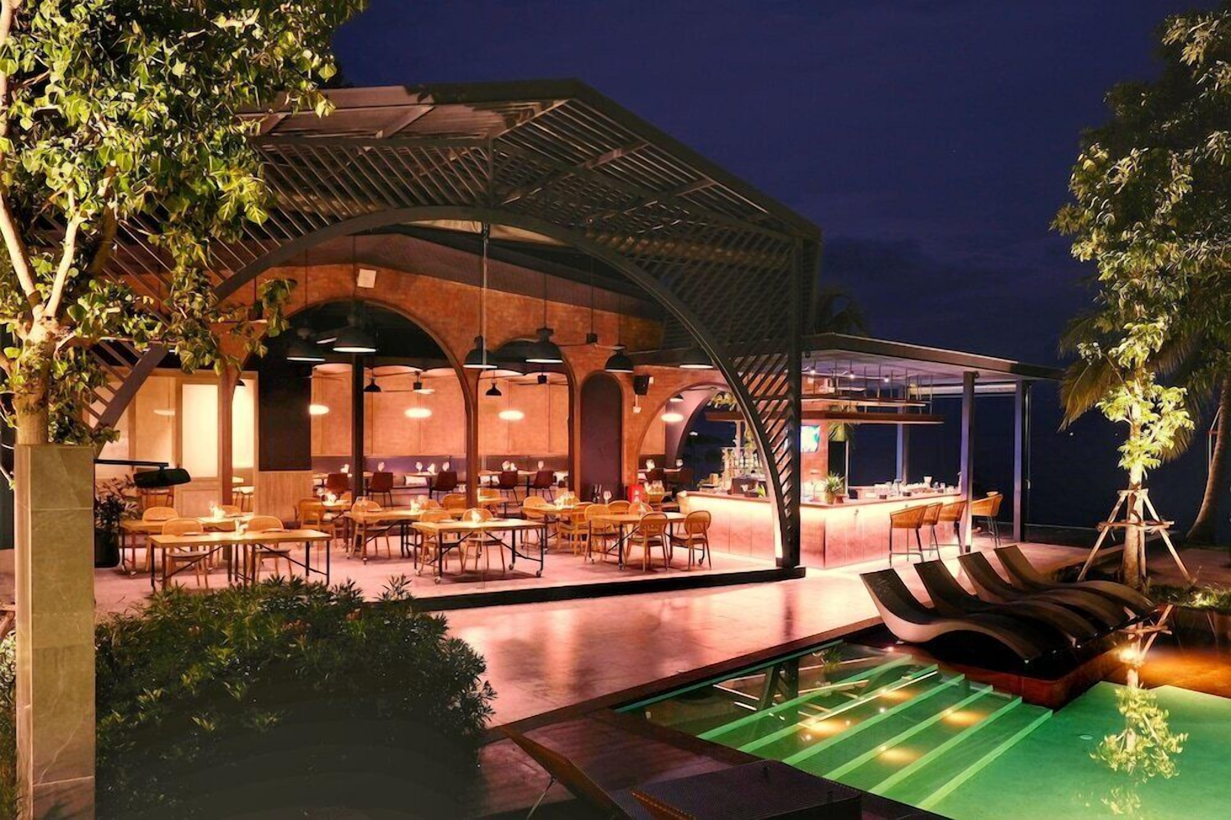 Bar (en la propiedad)