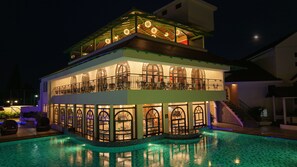 مطعم