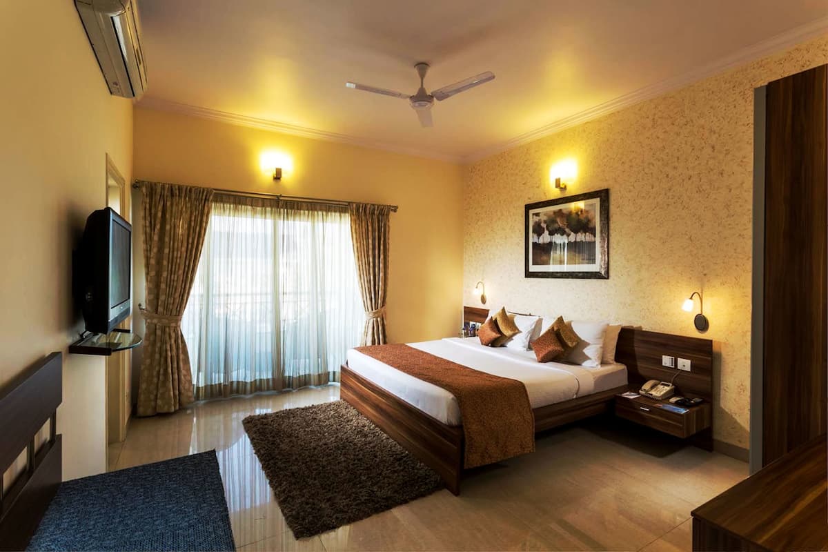 1Bed Room Suite  | Egyptian cotton sheets, premium bedding, memory foam beds, minibar