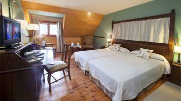 Premium bedding, minibar, in-room safe, desk