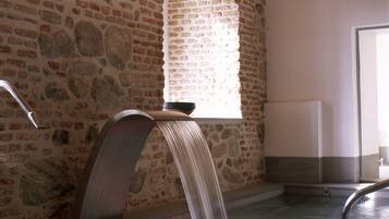 Couples treatment room(s), sauna, steam room, Turkish bath/hammam