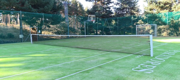 Tennis court