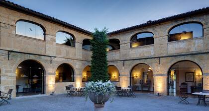 Parador De Cangas De Onis