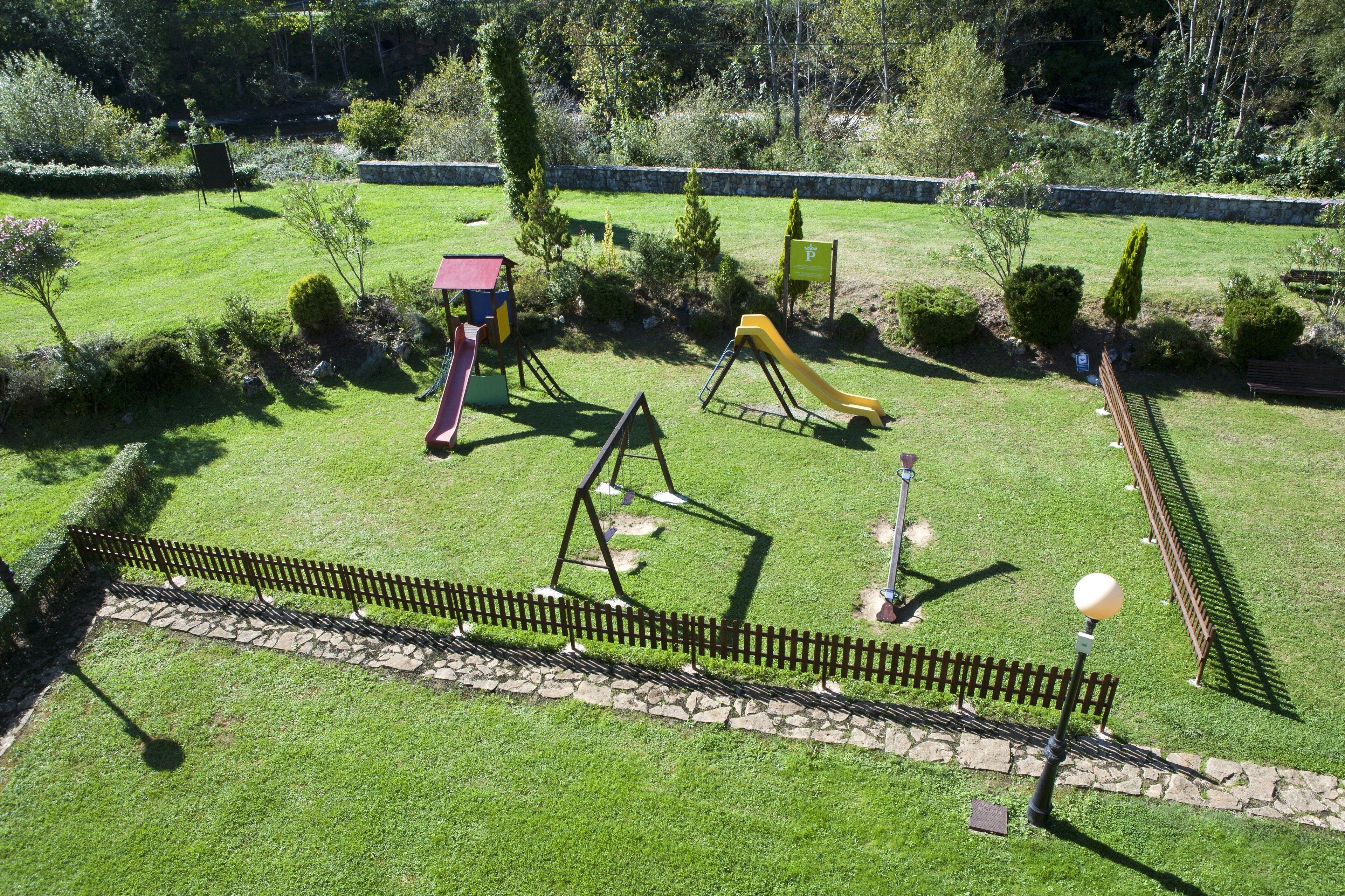 children’s play area – outdoor
