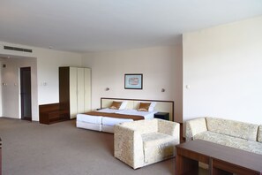 Minibar - Marvel (Nessebar)