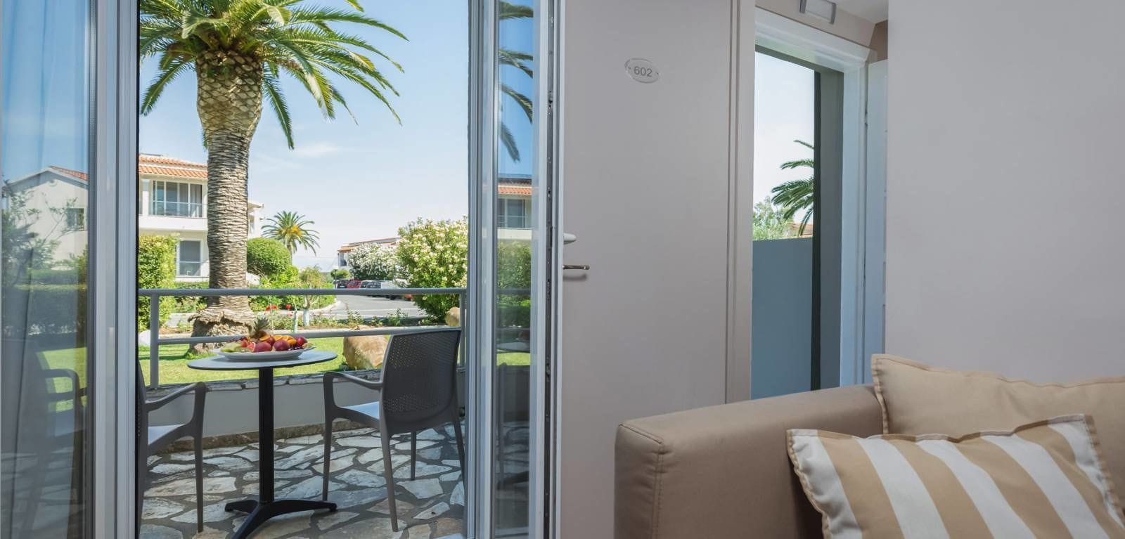 executive apartment | balcony