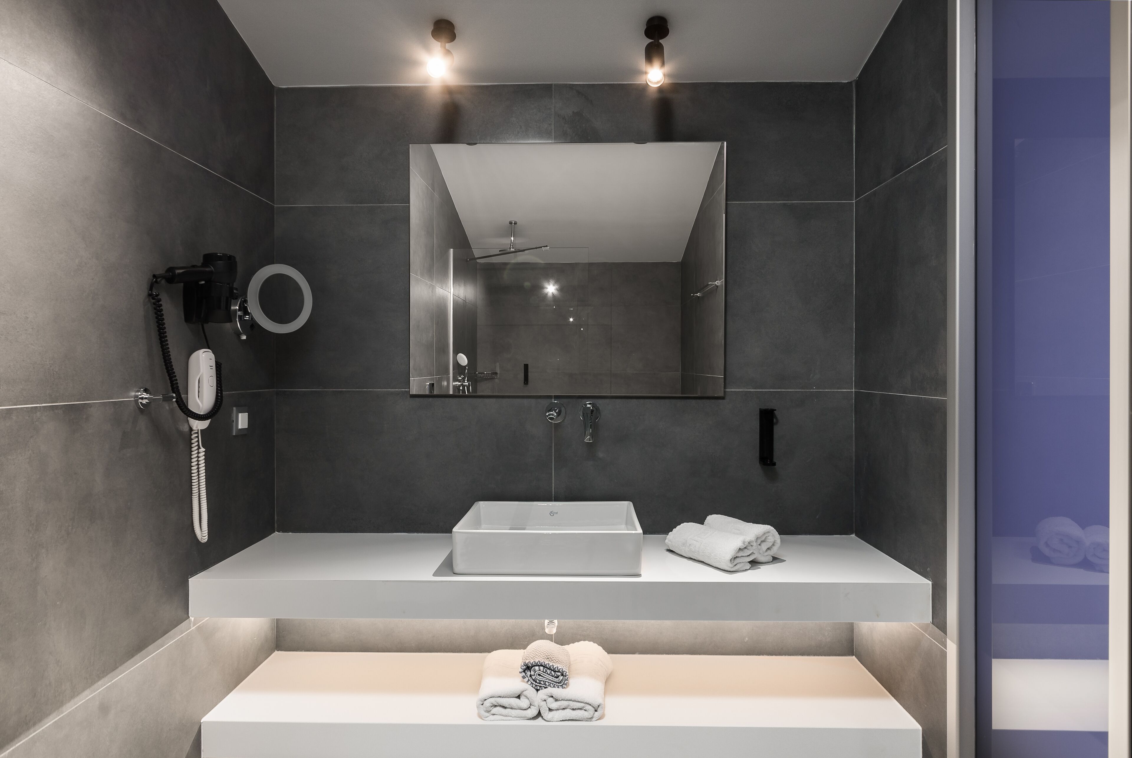 duplex (66sqm) | bathroom | shower, free toiletries, hair dryer, towels