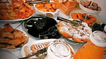 Daily buffet breakfast (EUR 19.90 per person)