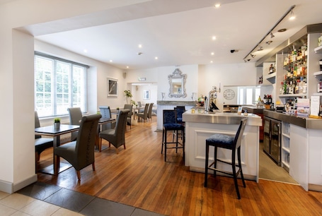 Bar (on property). The Kings Head Country Hotel