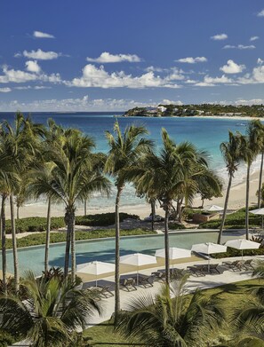 3 outdoor pools, pool cabanas (surcharge), pool umbrellas