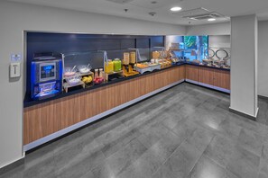 Free daily continental breakfast  - City Express by Marriott Tijuana Río (Tijuana)