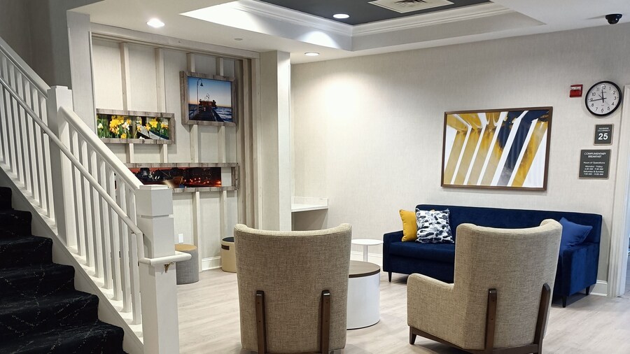 Comfort Inn & Suites Virginia Beach - Norfolk Airport