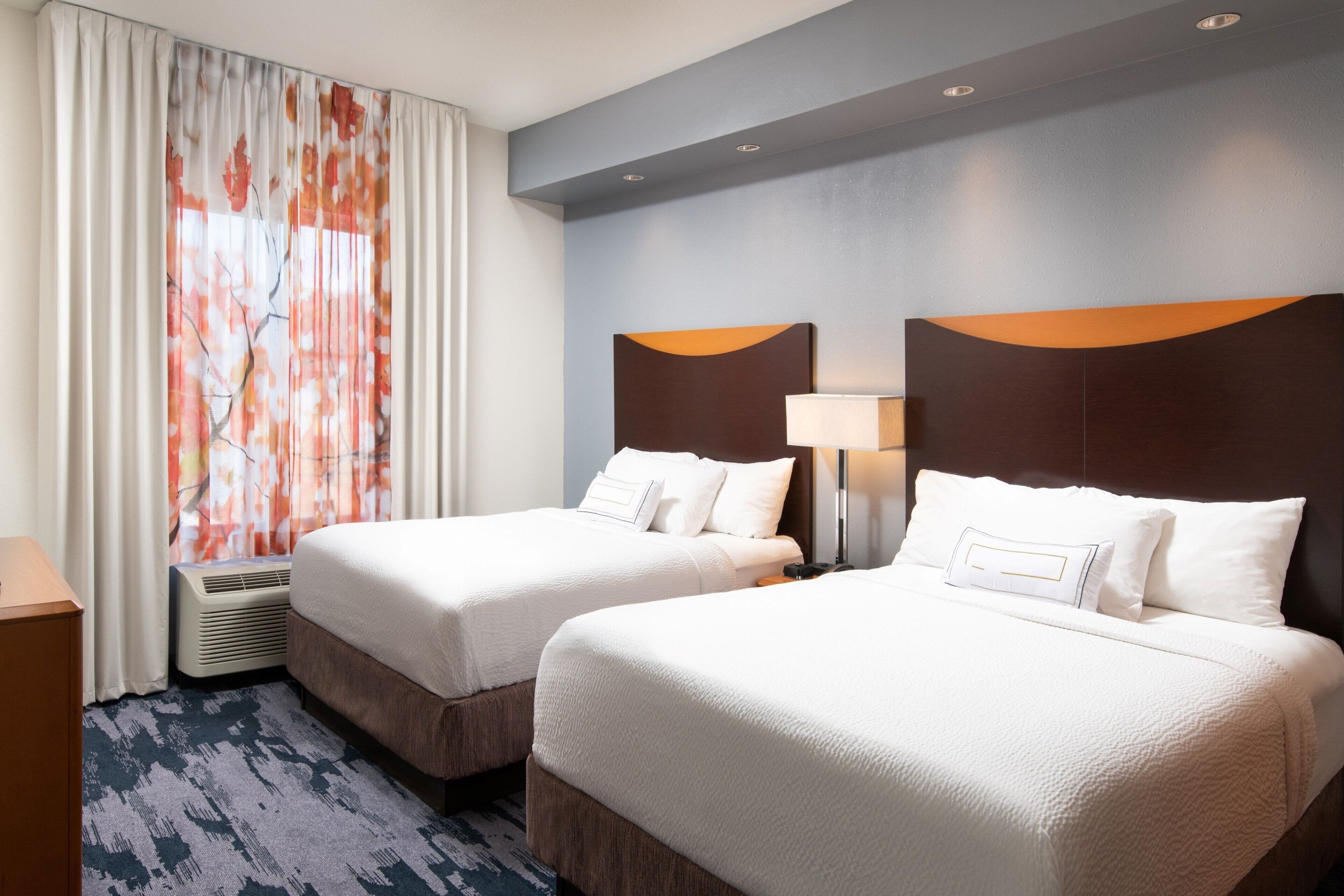 in-room safe, desk, laptop workspace, soundproofing