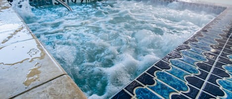 Piscine intérieure