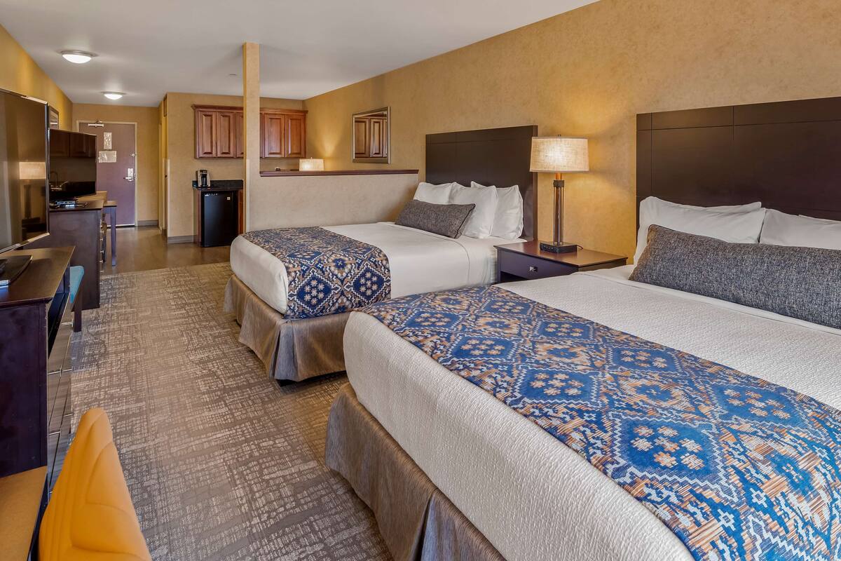 1 bedroom, desk, laptop workspace, iron/ironing board