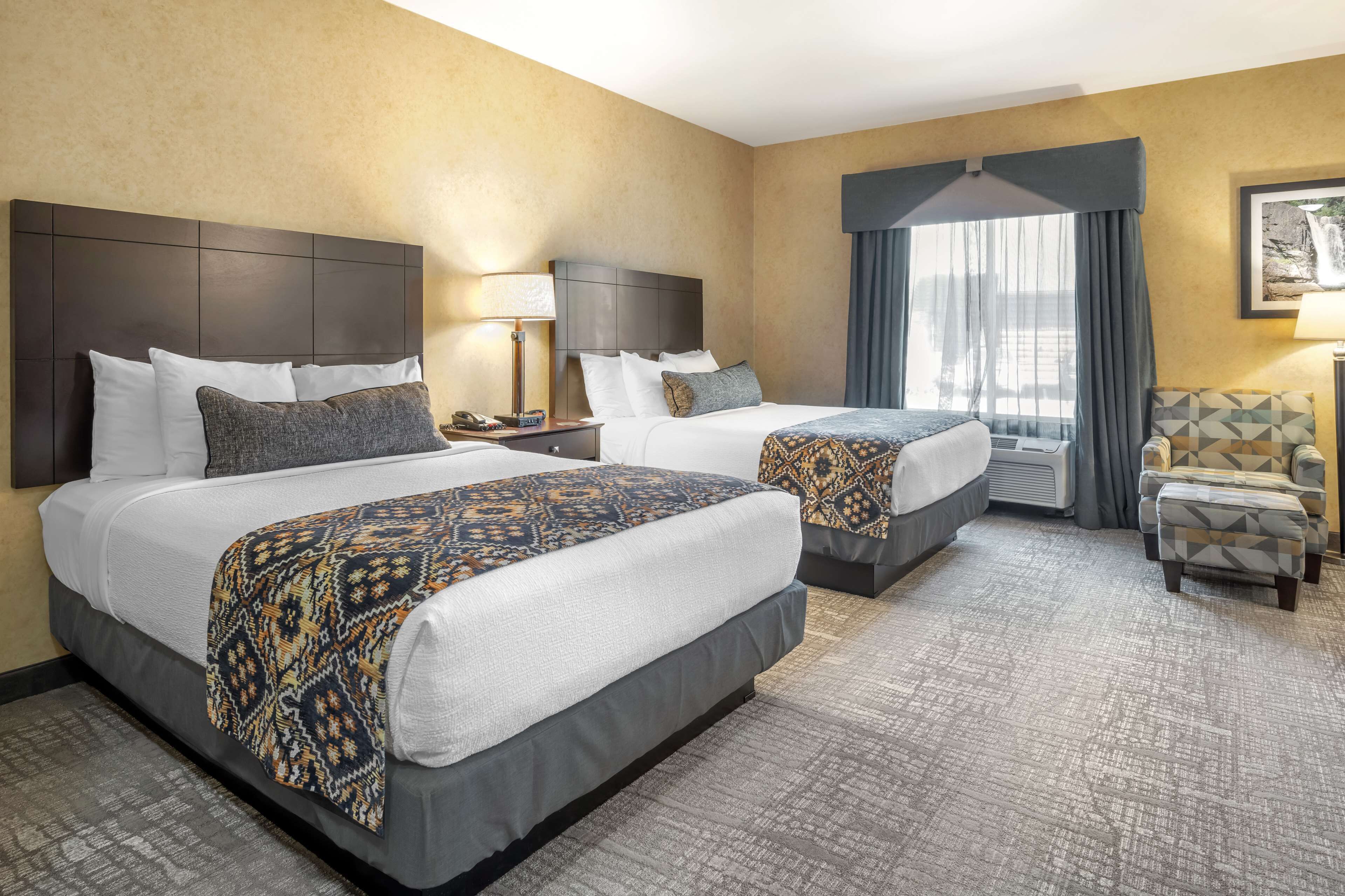 suite, 2 queen beds, non smoking, refrigerator & microwave | 1 bedroom, desk, laptop workspace, iron/ironing board