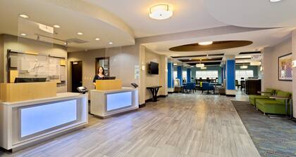 Holiday Inn Express Hotel & Suites Largo-Clearwater by IHG