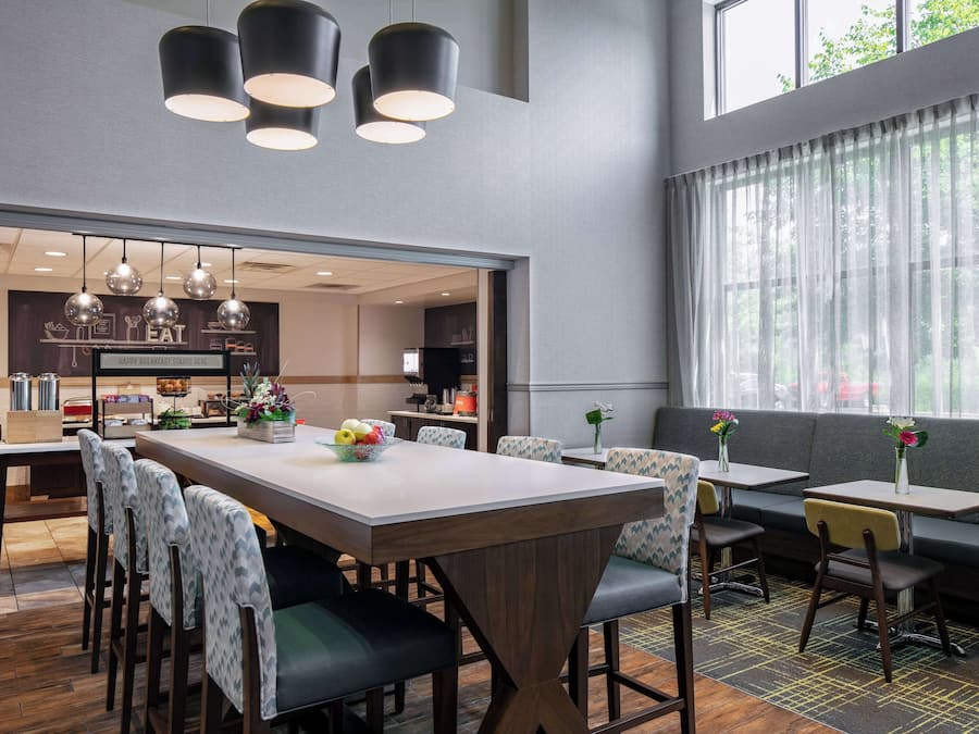 Dagelijks ontbijtbuffet inbegrepen