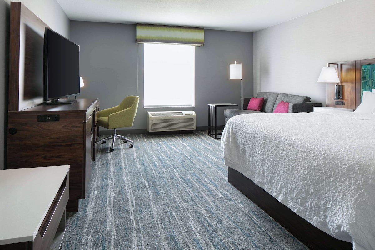 King Study, Non Smoking | In-room safe, desk, laptop workspace, rollaway beds