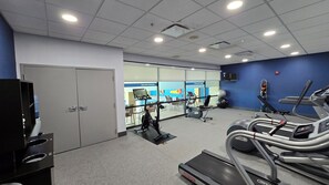 Fitness facility - Hampton Inn & Suites Chicago Deer Park (Barrington)