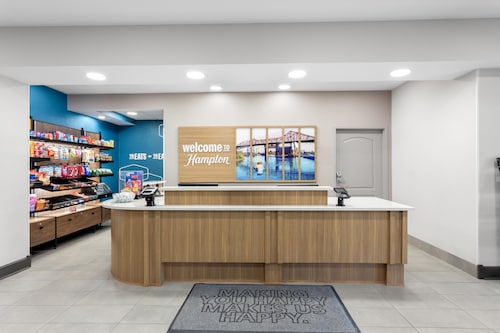 Hampton Inn & Suites Chicago Deer Park