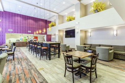 Hampton Inn & Suites Chicago-Libertyville