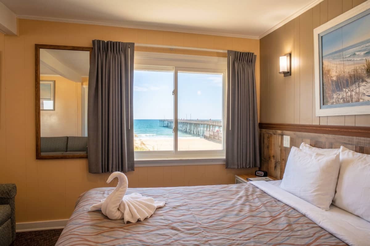 Premier Room | Premium bedding, blackout drapes, WiFi (free), alarm clocks