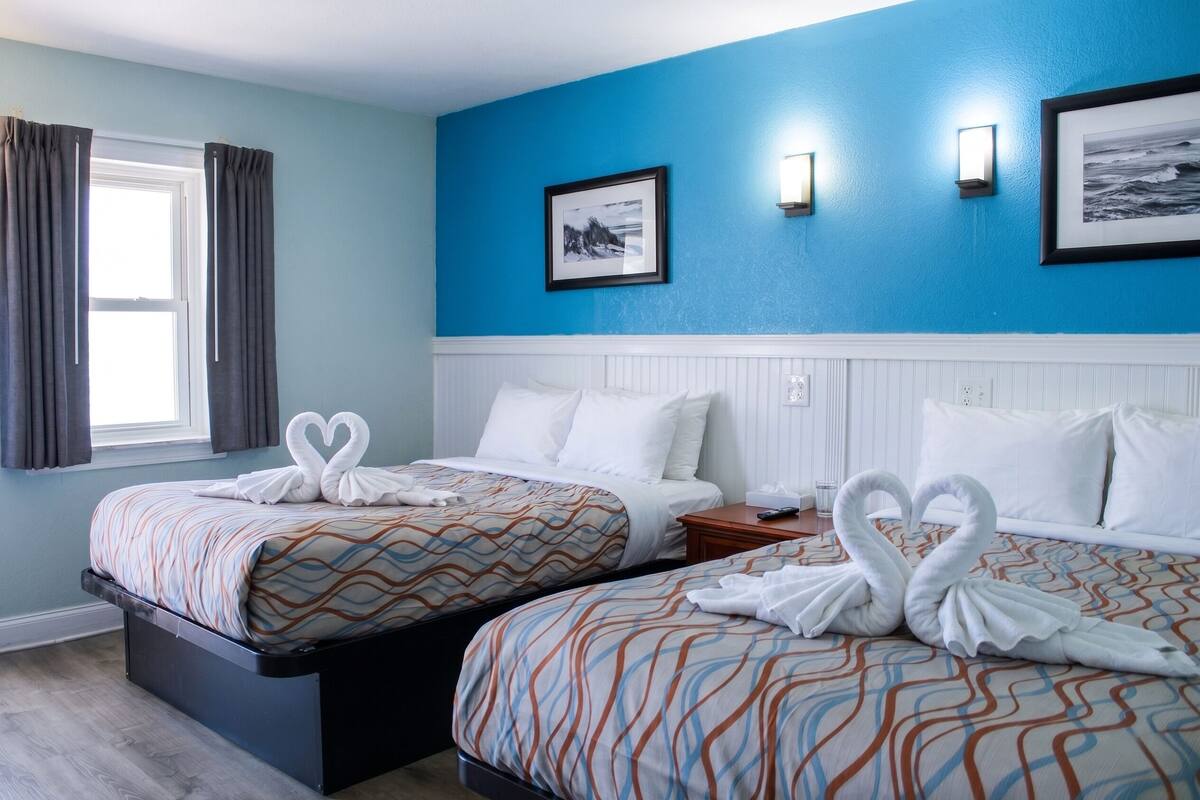 Standard Double Room, 2 Double Beds | Premium bedding, blackout drapes, WiFi (free), alarm clocks