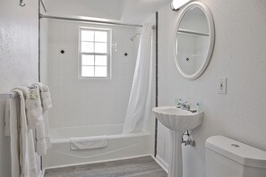 Family Apartment | Bathroom | Hair dryer, towels, soap, shampoo