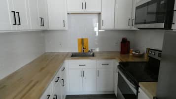 Standard Apartment | Private kitchen